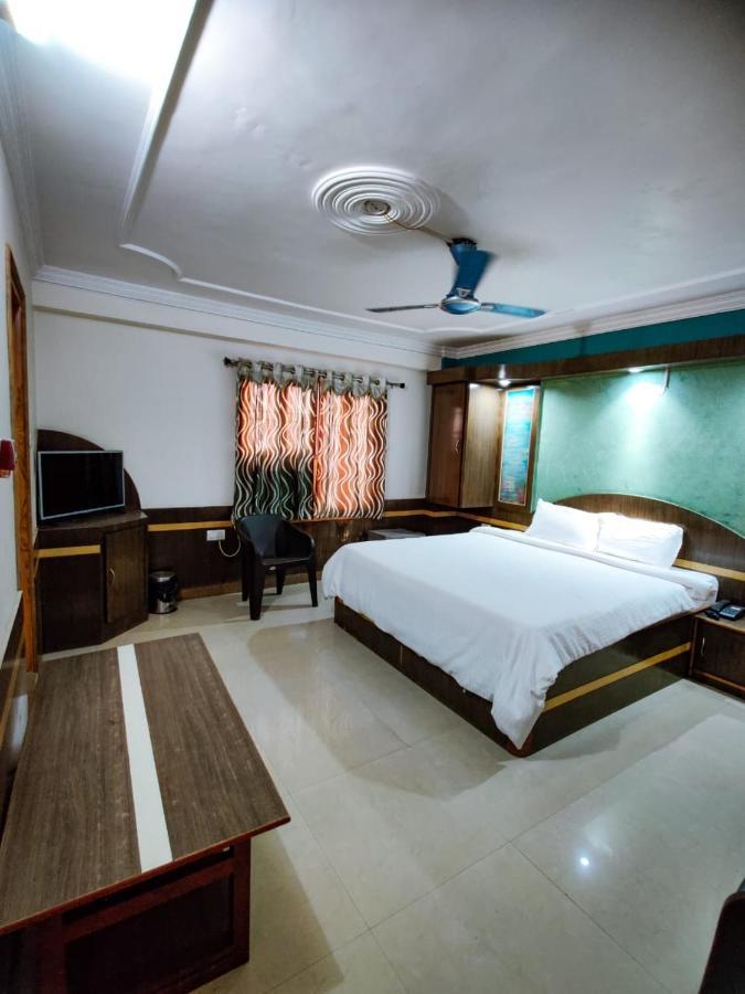 Hotel Haifa Varanasi Dış mekan fotoğraf