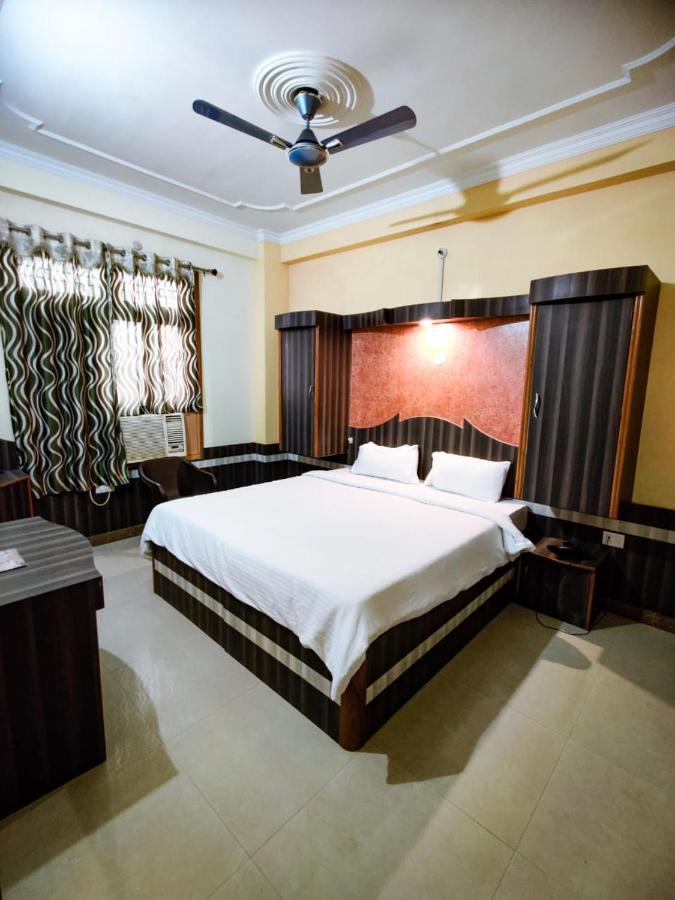 Hotel Haifa Varanasi Dış mekan fotoğraf