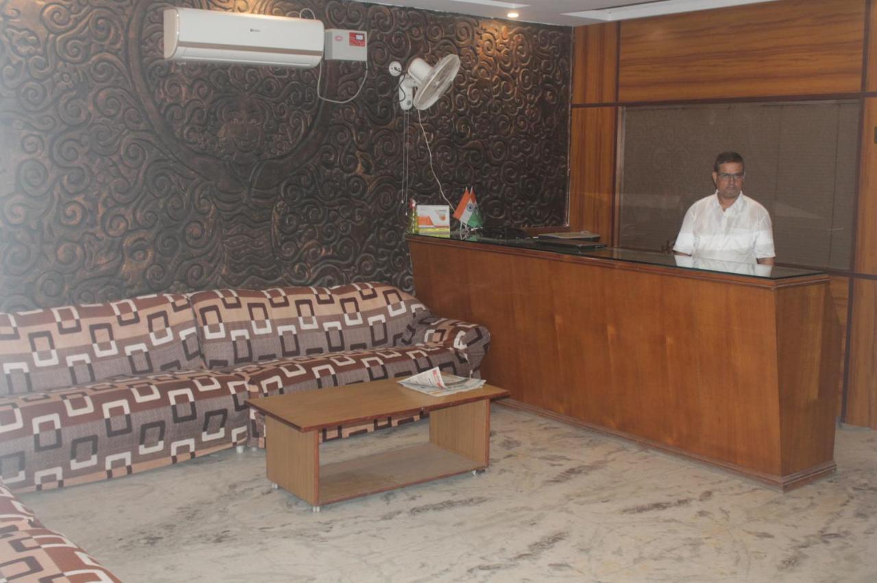 Hotel Haifa Varanasi Dış mekan fotoğraf