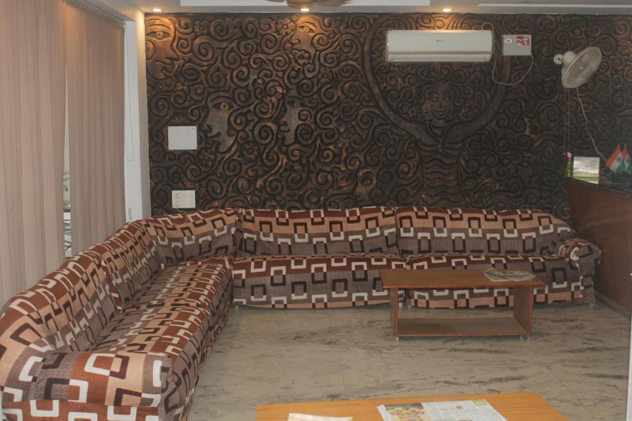 Hotel Haifa Varanasi Dış mekan fotoğraf