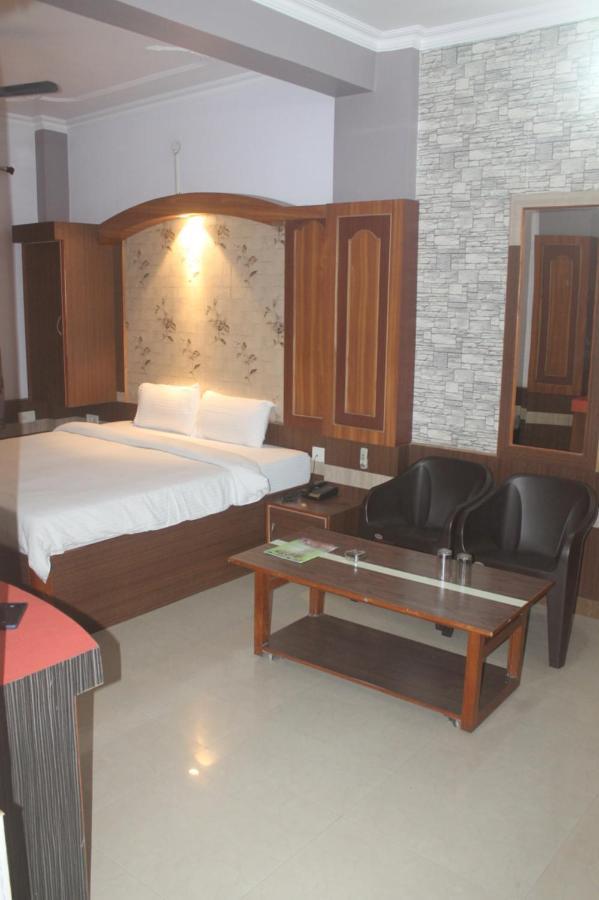 Hotel Haifa Varanasi Dış mekan fotoğraf