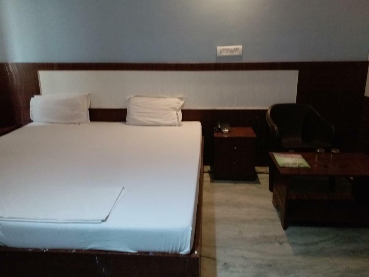 Hotel Haifa Varanasi Dış mekan fotoğraf