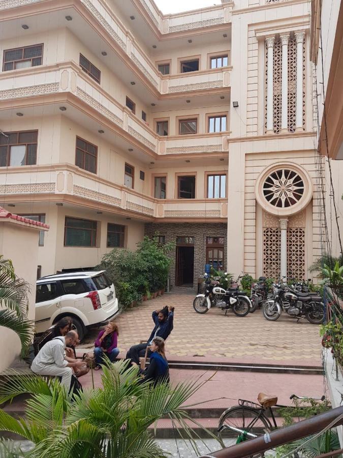 Hotel Haifa Varanasi Dış mekan fotoğraf